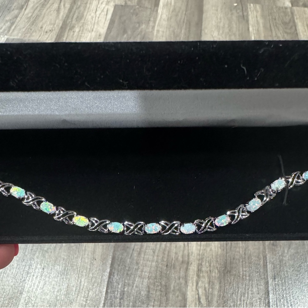 Kay Jewelers Silver Bracelet with Opalescent Stones